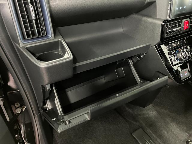 タントカスタムＲＳ元展示車　１オーナー　ターボ　ディスプレイオーディオ　バックカメラ　アイドリングストップ　衝突被害軽減システム　電動格納ミラー　両側電動スライドドア　ブルートゥース　車線逸脱警報　シートヒーター（長崎県）の中古車