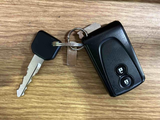 コペンGR スポーツ元試乗車 マニュアル車 1オーナー 盗難防止 ターボ キーフリー 横滑り防止機能 LEDヘッドランプ 記録簿付き アルミホイール 衝突安全ボディ アンチロックブレーキシステム 運転席助手席エアバッグ(長崎県)の中古車
