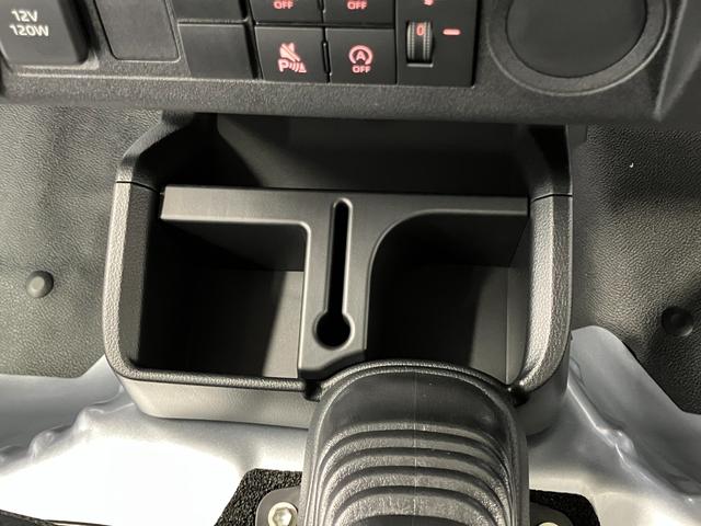 ハイゼットトラックスタンダード届出済未使用車　元展示車　２ＷＤ　マニュアル車　１オーナー　衝突被害軽減システム　エアコン　レーンキープアシスト　アイドリングストップ　エアバッグ　禁煙　オートマチックハイビーム　オートライト（長崎県）の中古車