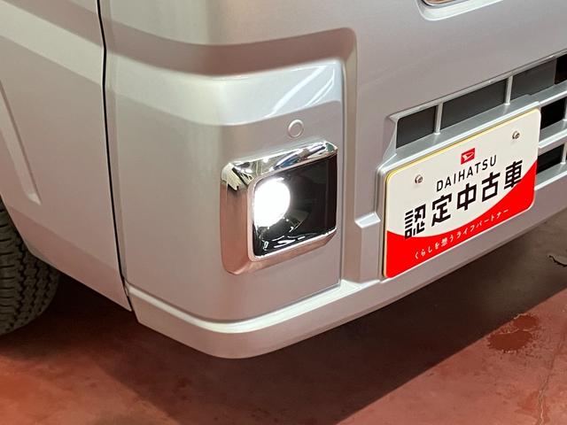 ハイゼットトラックＥＸＴ元展示車　１オーナー　４ＷＤ　マニュアル車　禁煙　衝突被害軽減システム　レーンアシスト　運転席助手席エアバッグ　プッシュスタート　アイドリングストップ　ＡＢＳ　オートライト　オートマチックハイビーム（長崎県）の中古車