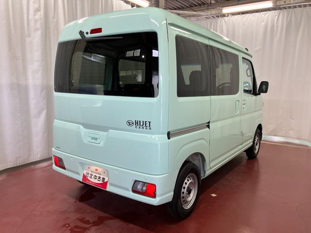 ハイゼットカーゴDX届出済未使用車 元展示車 1オーナー 衝突被害軽減システム オートマチックハイビーム 禁煙車 ラジオ オートライト アイドリングストップ 運転席エアバッグ 助手席エアバッグ ABS 両側スライドドア(長崎県)の中古車