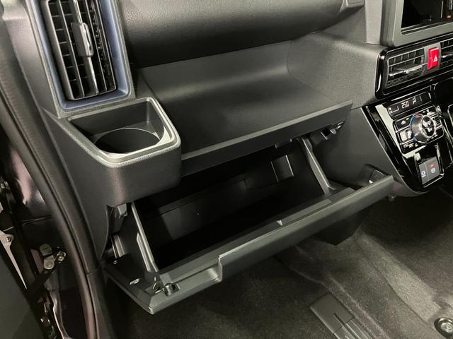 タントカスタムRS届出済未使用車 元展示車 ターボ 衝突被害軽減システム 禁煙車 両側電動スライドドア シートヒーター スマートキー LEDヘッドランプ オートライト オートマチックハイビーム 運転席エアバッグ(長崎県)の中古車