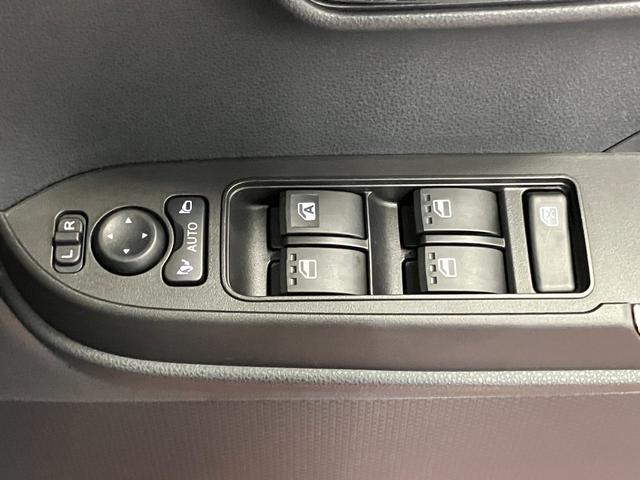 タントカスタムRS届出済未使用車 元展示車 ターボ 衝突被害軽減システム 禁煙車 両側電動スライドドア シートヒーター スマートキー LEDヘッドランプ オートライト オートマチックハイビーム 運転席エアバッグ(長崎県)の中古車