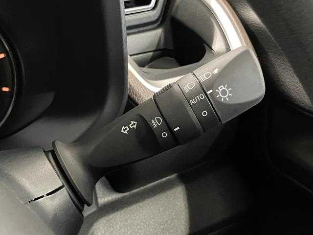 ムーヴＧ届出済未使用車　元展示車　禁煙車　オートマチックハイビーム　ＬＥＤヘッドランプ　電動格納ミラー　アイドリングストップ　レーンアシスト　オートライト　片側電動両側スライドドア　衝突被害軽減システム（長崎県）の中古車