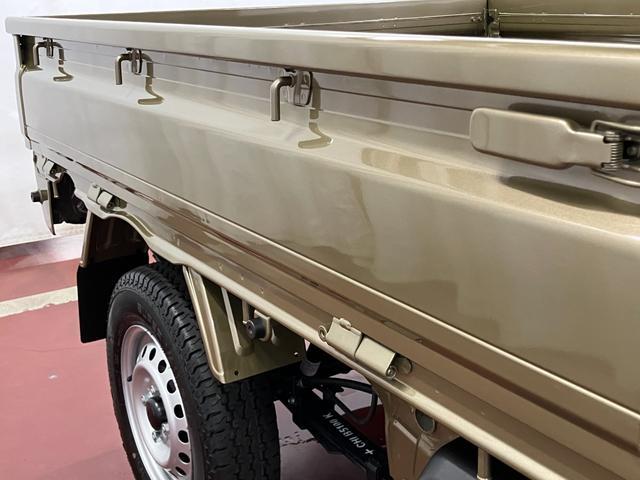 ハイゼットトラックジャンボエクストラ届出済未使用車 元展示車 2WD マニュアル車 衝突被害軽減システム LEDヘッドライト プッシュスタート スマートキー レーンキープアシスト エアバッグ 禁煙 オートマチックハイビーム オートライト(長崎県)の中古車