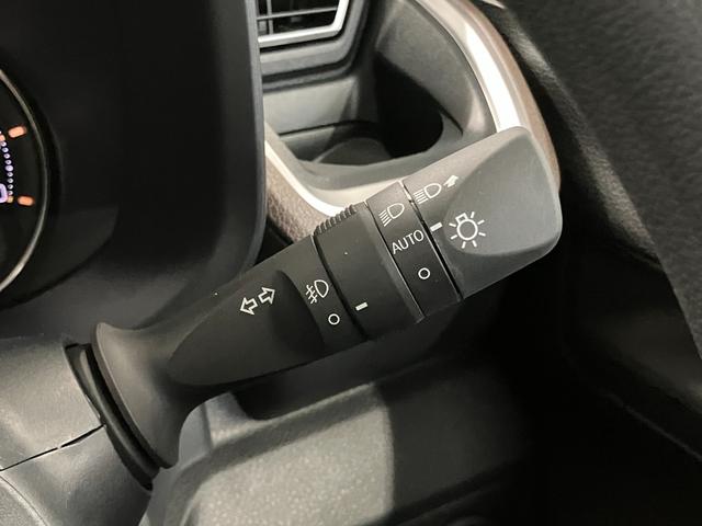 ムーヴG届出済未使用車 元展示車 オートマチックハイビーム LEDヘッドランプ 電動格納ミラー アイドリングストップ レーンアシスト オートライト スマートキー プッシュスタート 衝突被害軽減システム(長崎県)の中古車