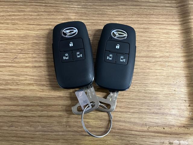 タントカスタムXリミテッド届出済未使用車 元展示車 禁煙 9インチディスプレイオーディオ バックカメラ 衝突被害軽減システム ブルートゥース 両側電動スライドドア ETC アダプティブクルーズコントロール LEDヘッドランプ(長崎県)の中古車