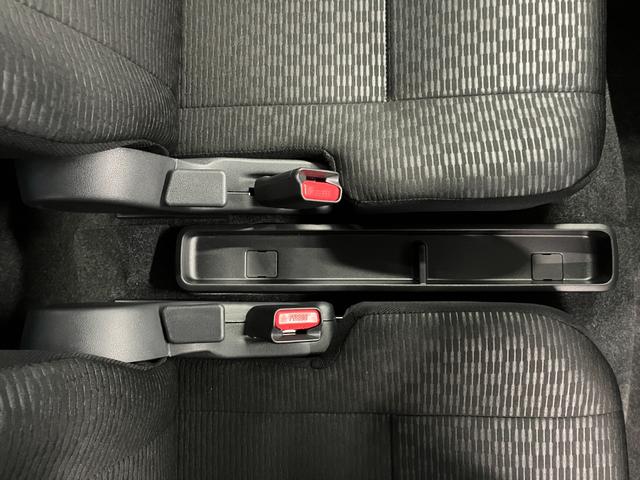 ハイゼットカーゴクルーズ届出済未使用車 元展示車 1オーナー 衝突被害軽減システム オートマチックハイビーム 禁煙車 オートライト アイドリングストップ 運転席エアバッグ 助手席エアバッグ ABS 両側スライドドア(長崎県)の中古車