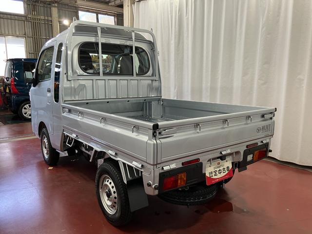 ハイゼットトラックジャンボスタンダード届出済未使用車 元展示車 2WD マニュアル車 1オーナー 衝突被害軽減システム エアコン ラジオ レーンキープアシスト アイドリングストップ エアバッグ 禁煙 オートマチックハイビーム オートライト(長崎県)の中古車