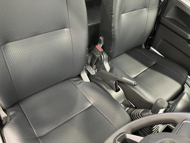 ハイゼットトラックジャンボスタンダード届出済未使用車 元展示車 2WD マニュアル車 1オーナー 衝突被害軽減システム エアコン ラジオ レーンキープアシスト アイドリングストップ エアバッグ 禁煙 オートマチックハイビーム オートライト(長崎県)の中古車