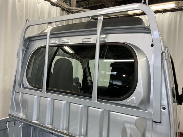 ハイゼットトラックジャンボスタンダード届出済未使用車 元展示車 2WD マニュアル車 1オーナー 衝突被害軽減システム エアコン ラジオ レーンキープアシスト アイドリングストップ エアバッグ 禁煙 オートマチックハイビーム オートライト(長崎県)の中古車