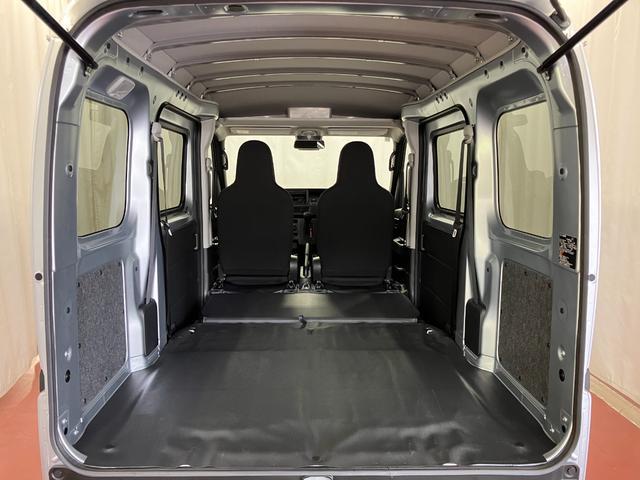 ハイゼットカーゴDX元展示車 1オーナー 衝突被害軽減システム 横滑り防止装置 オートマチックハイビーム オートライト アイドリングストップ 運転席助手席エアバッグ ABS レーンキープアシスト 両側スライドドア(長崎県)の中古車