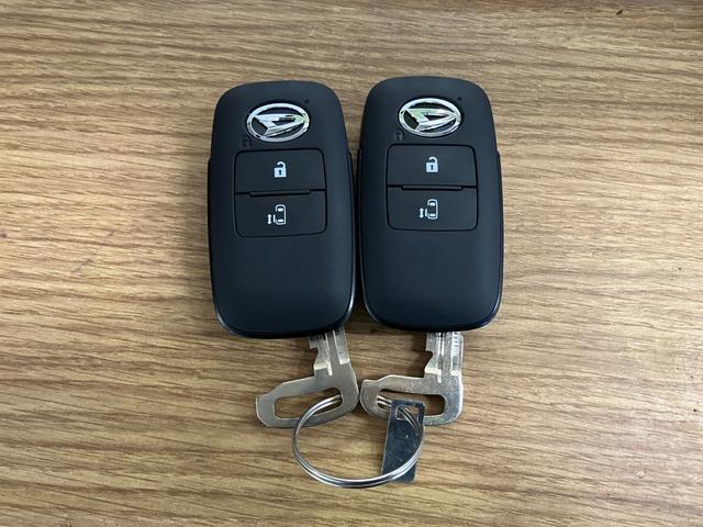 ムーヴＸ届出済未使用車　元展示車　禁煙　９インチディスプレイオーディオ　ＬＥＤヘッドランプ　ベンチシート　オートマチックハイビーム　片側電動両側スライドドア　バックカメラ　ＴＶ　ＵＳＢ入力端子　電動格納ミラー（長崎県）の中古車