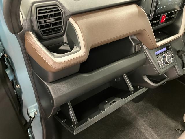 ムーヴＸ届出済未使用車　元展示車　禁煙　９インチディスプレイオーディオ　ＬＥＤヘッドランプ　ベンチシート　オートマチックハイビーム　片側電動両側スライドドア　バックカメラ　ＴＶ　ＵＳＢ入力端子　電動格納ミラー（長崎県）の中古車