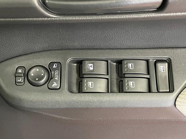 ムーヴＸ届出済未使用車　元展示車　禁煙　９インチディスプレイオーディオ　ＬＥＤヘッドランプ　ベンチシート　オートマチックハイビーム　片側電動両側スライドドア　バックカメラ　ＴＶ　ＵＳＢ入力端子　電動格納ミラー（長崎県）の中古車