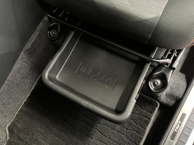 タフトＧ下取車　ナビ　バックカメラ　ＥＴＣ　ＬＥＤヘッドランプ　スマートキー　衝突被害軽減システム　フルセグＴＶ　電動格納ミラー　ＤＶＤ　ＵＳＢ　衝突安全ボディ　プッシュスタート　オートマチックハイビーム（長崎県）の中古車