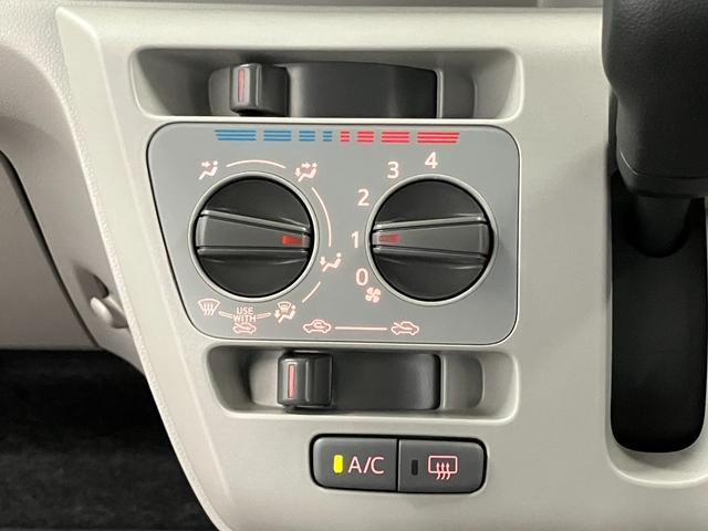 ミライースＸ　リミテッドＳＡIII元試乗車　ＥＴＣ　衝突安全ボディー　衝突被害軽減システム　運転席エアバッグ　助手席エアバッグ　電動格納ミラー　オートライト　オートマチックハイビーム　アイドリングストップ　ＬＥＤヘッドランプ　記録簿（長崎県）の中古車