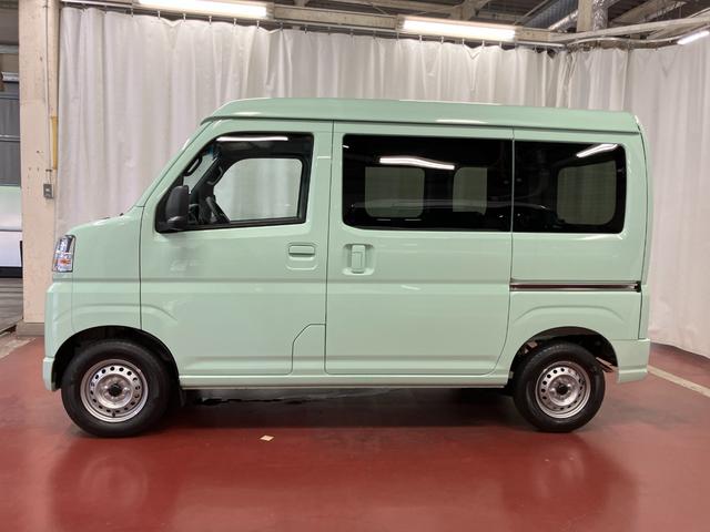 ハイゼットカーゴDX届出済未使用車 元展示車 1オーナー 衝突被害軽減システム オートマチックハイビーム 禁煙車 オートライト アイドリングストップ ラジオ 運転席エアバッグ 助手席エアバッグ ABS 両側スライドドア(長崎県)の中古車