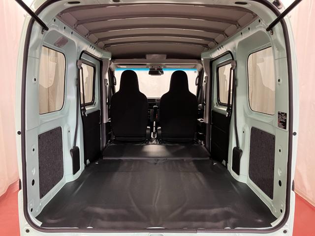 ハイゼットカーゴDX届出済未使用車 元展示車 1オーナー 衝突被害軽減システム オートマチックハイビーム 禁煙車 オートライト アイドリングストップ ラジオ 運転席エアバッグ 助手席エアバッグ ABS 両側スライドドア(長崎県)の中古車