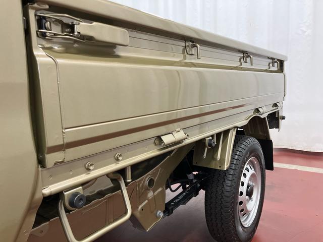 ハイゼットトラックジャンボエクストラ元展示車 2WD CVT車 オートマチックハイビーム 両席エアバッグ スマ−トキー 横滑り防止機能 オートライト アイドリングストップ ABS 禁煙 1オーナー 衝突被害軽減システム 電動格納式ミラー(長崎県)の中古車