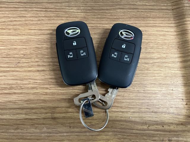 ムーヴキャンバスストライプスＧ元展示車　届済未使用車　ワンオーナー　両側電動スライドドア　シートヒーター　電動格納式ドアミラー　衝突安全ボディ　レーンアシスト　オートライト　電動パーキングブレーキ　オートブレーキホールド　禁煙車（長崎県）の中古車