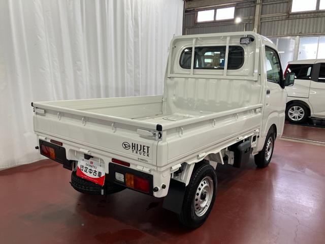 ハイゼットトラックスタンダード　農用スペシャル元展示車　届済未使用車　１オーナー　４ＷＤ　マニュアル車　禁煙車　オートライト　衝突被害軽減システム　オートハイビーム　ＡＭ／ＦＭラジオ　アイドリングストップ　アクセサリーソケット（長崎県）の中古車