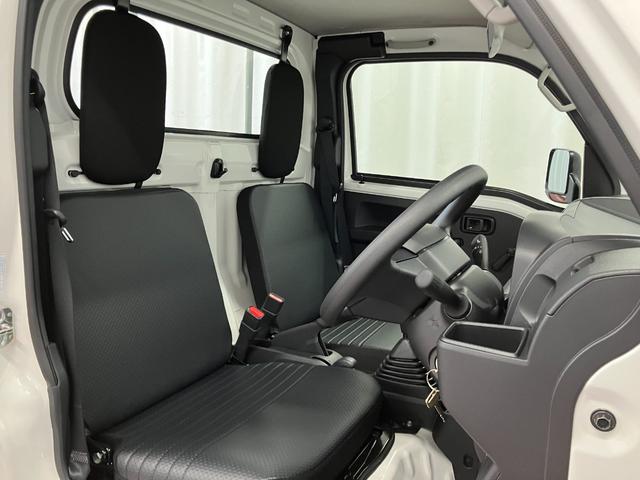 ハイゼットトラックスタンダード　農用スペシャル元展示車　届済未使用車　１オーナー　４ＷＤ　マニュアル車　禁煙車　オートライト　衝突被害軽減システム　オートハイビーム　ＡＭ／ＦＭラジオ　アイドリングストップ　アクセサリーソケット（長崎県）の中古車