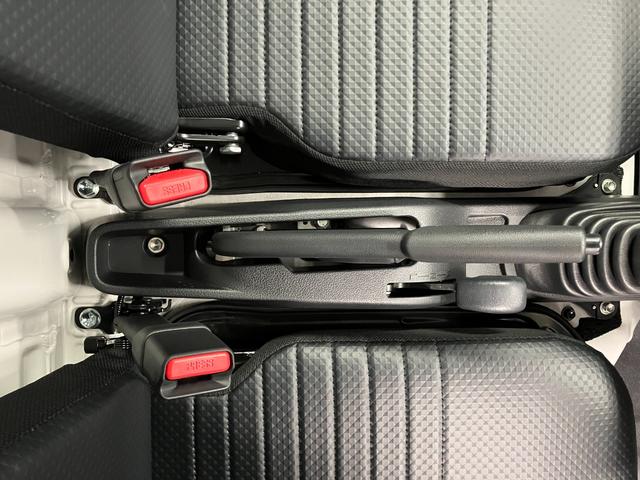 ハイゼットトラックスタンダード　農用スペシャル元展示車　届済未使用車　１オーナー　４ＷＤ　マニュアル車　禁煙車　オートライト　衝突被害軽減システム　オートハイビーム　ＡＭ／ＦＭラジオ　アイドリングストップ　アクセサリーソケット（長崎県）の中古車