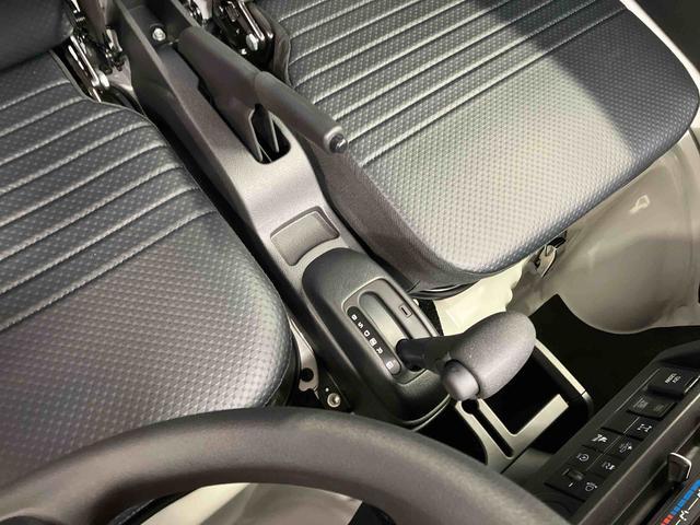 ハイゼットトラックスタンダード 農用スペシャル届出済使用車 展示車 4WD CVT 1オーナー 禁煙車 ラジオ パワーステアリング 運転席助手席エアバック オートライト 衝突被害軽減システム オートハイビーム アイドリングストップ(長崎県)の中古車