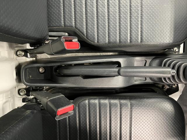 ハイゼットトラックスタンダードマニュアル車 2WD AM/FMラジオ アイドリングストップ 運転席エアバック 助手席エアバック 横滑り防止 エアコン パワステ 記録簿付き アンチロックブレーキ オートライト(長崎県)の中古車