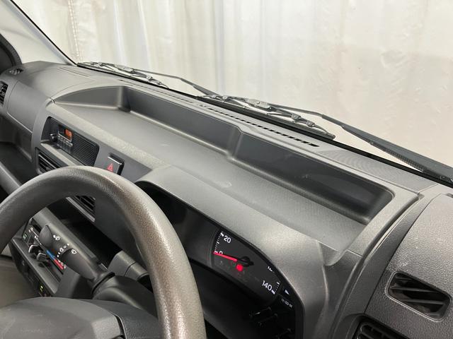ハイゼットトラックスタンダードマニュアル車 2WD AM/FMラジオ アイドリングストップ 運転席エアバック 助手席エアバック 横滑り防止 エアコン パワステ 記録簿付き アンチロックブレーキ オートライト(長崎県)の中古車