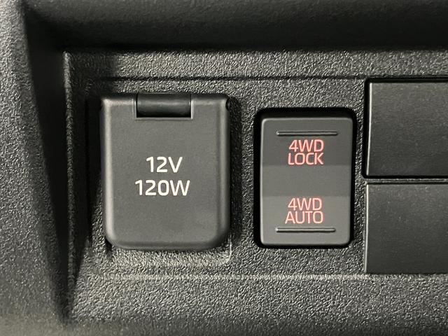 ハイゼットトラックスタンダード元展示車　届出済未使用車　４ＷＤ　ＣＶＴ　禁煙車　オートライト　衝突被害軽減システム　横滑り防止装置　オートハイビーム　オートライト　アイドリングストップ　アクセサリーソケット（長崎県）の中古車