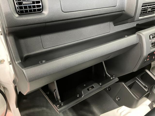ハイゼットトラックスタンダード元展示車　届出済未使用車　４ＷＤ　ＣＶＴ　禁煙車　オートライト　衝突被害軽減システム　横滑り防止装置　オートハイビーム　オートライト　アイドリングストップ　アクセサリーソケット（長崎県）の中古車