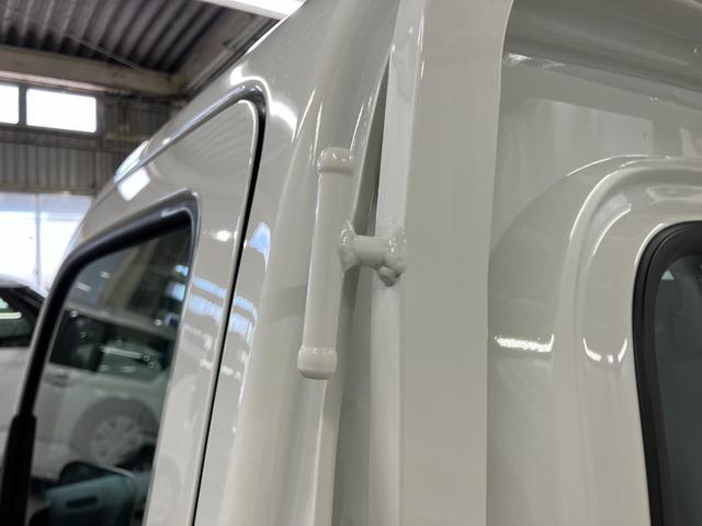 ハイゼットトラックスタンダード　農用スペシャル届出済未使用車　元展示車　１オーナー　ラジオ　４ＷＤ　マニュアル車　Ｗエアバック　禁煙　パワステ　オートライト　衝突被害軽減システム　記録簿　アイドリングストップ　横滑り防止装置　アンチロックブレーキ（長崎県）の中古車