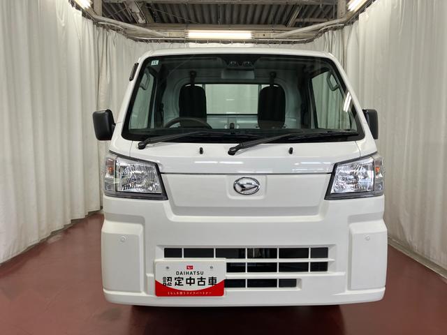 ハイゼットトラックスタンダード元展示車　届済未使用車　２ＷＤ　マニュアル車　１オーナー　盗難防止システム　衝突被害軽減システム　横滑り防止　運転席助手席エアバック　マニュアルエアコン　記録簿　オートハイビーム　ＡＢＳ　オートライト（長崎県）の中古車