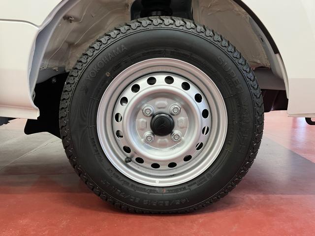 ハイゼットトラックスタンダード　農用スペシャル元展示車　４ＷＤ　マニュアル車　ワンオーナー　Ｗエアバッグ　禁煙車　ラジオ　車線逸脱警報　パワステ　オートライト　衝突被害軽減システム　オートハイビーム　アイドリングストップ　ＡＢＳ　記録簿（長崎県）の中古車