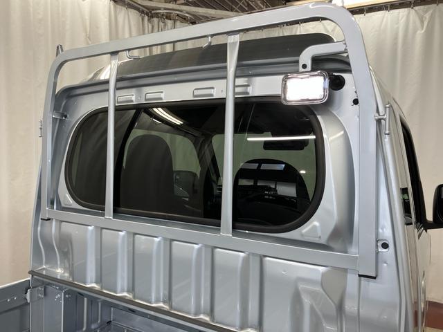 ハイゼットトラックジャンボエクストラ元展示車　届出済未使用車　４ＷＤ　マニュアル車　禁煙車　衝突被害軽減システム　レーンキープアシスト　ＬＥＤヘッドライト　プッシュスタートスイッチ　エアバッグ　オートマチックハイビーム　オートライト（長崎県）の中古車