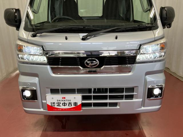 ハイゼットトラックジャンボエクストラ元展示車　届出済未使用車　４ＷＤ　マニュアル車　禁煙車　衝突被害軽減システム　レーンキープアシスト　ＬＥＤヘッドライト　プッシュスタートスイッチ　エアバッグ　オートマチックハイビーム　オートライト（長崎県）の中古車