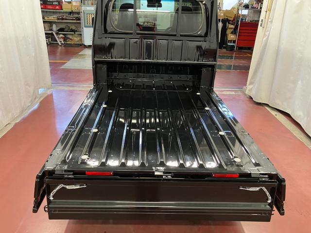 ハイゼットトラックジャンボエクストラ届出済未使用車 元展示車 4WD CVT 1オーナー車 電動格納ミラー 禁煙 横滑防止装置 スマートキー LEDヘッドランプ ハイビームアシスト 運転席エアバッグ 助手席エアバック(長崎県)の中古車