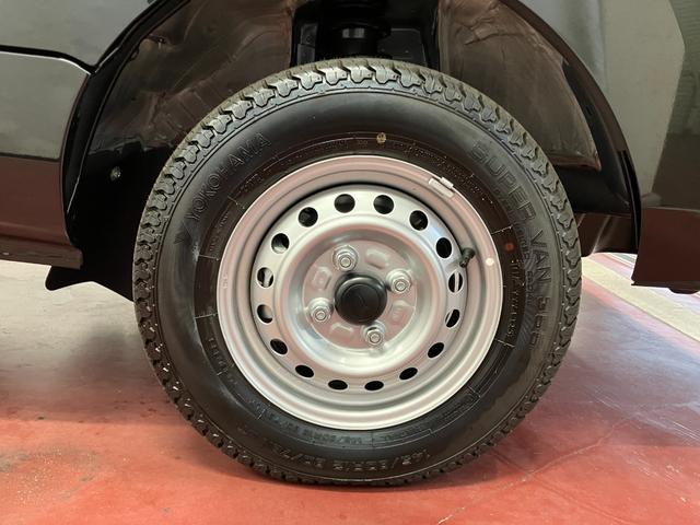 ハイゼットトラックジャンボエクストラ届出済未使用車 元展示車 4WD CVT 1オーナー車 電動格納ミラー 禁煙 横滑防止装置 スマートキー LEDヘッドランプ ハイビームアシスト 運転席エアバッグ 助手席エアバック(長崎県)の中古車