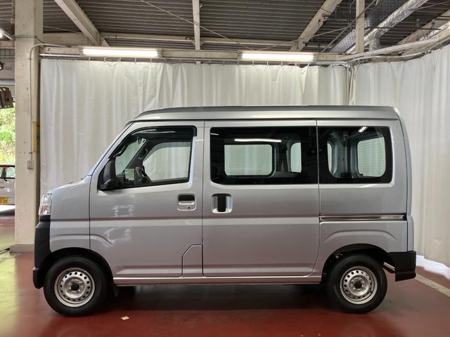 ハイゼットカーゴスペシャル下取車　２ＷＤ　ＣＶＴ　ハロゲンヘッドライト　ＡＭ／ＦＭラジオ　オートライト　オートマチックハイビーム　衝突安全ボディ　衝突被害軽減システム　ＥＳＣ　運転席エアバッグ　ＡＢＳ　メンテナンスノート（長崎県）の中古車