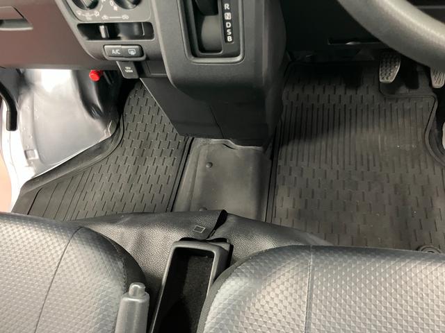 ハイゼットカーゴスペシャル下取車　２ＷＤ　ＣＶＴ　ハロゲンヘッドライト　ＡＭ／ＦＭラジオ　オートライト　オートマチックハイビーム　衝突安全ボディ　衝突被害軽減システム　ＥＳＣ　運転席エアバッグ　ＡＢＳ　メンテナンスノート（長崎県）の中古車