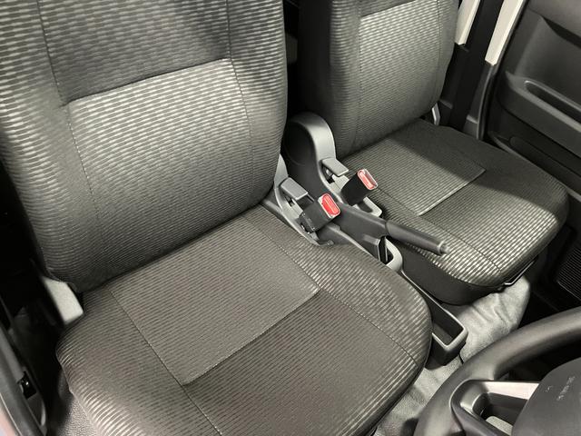 ハイゼットカーゴDX届出済未使用車 元展示車 1オーナー 衝突被害軽減システム オートマチックハイビーム 禁煙車 オートライト アイドリングストップ ラジオ 運転席エアバッグ 助手席エアバッグ ABS 両側スライドドア(長崎県)の中古車