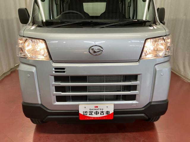 ハイゼットカーゴDX届出済未使用車 元展示車 1オーナー 衝突被害軽減システム オートマチックハイビーム 禁煙車 オートライト アイドリングストップ ラジオ 運転席エアバッグ 助手席エアバッグ ABS 両側スライドドア(長崎県)の中古車