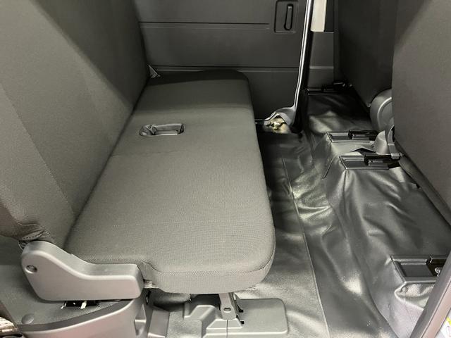 ハイゼットカーゴDX届出済未使用車 元展示車 1オーナー 衝突被害軽減システム オートマチックハイビーム 禁煙車 オートライト アイドリングストップ ラジオ 運転席エアバッグ 助手席エアバッグ ABS 両側スライドドア(長崎県)の中古車