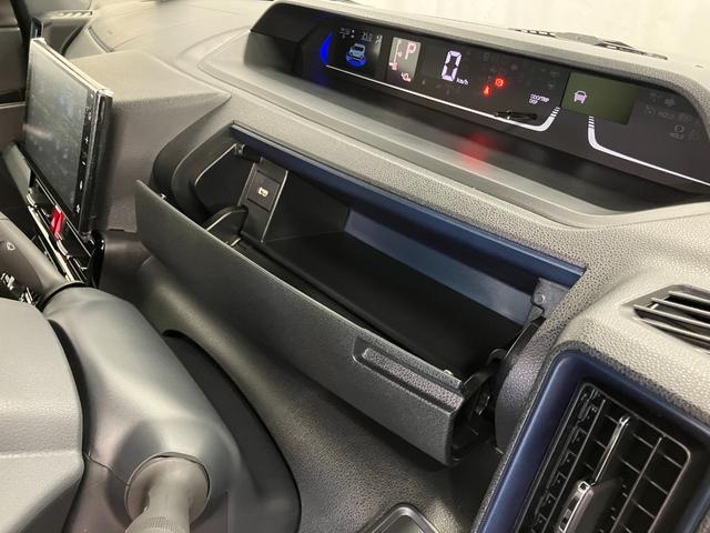 タントカスタムXリミテッド届出済未使用車 元展示車 9インチディスプレイオーディオ バックカメラ ブルートゥース アダプティブクルーズコントロール 両側電動スライドドア 衝突被害軽減システム 車線逸脱警報 シートヒーター(長崎県)の中古車
