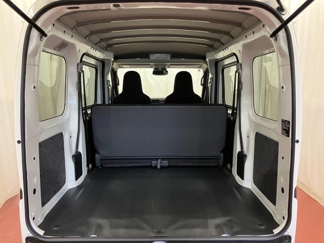 ハイゼットカーゴDX届出済未使用車 元展示車 1オーナー 衝突被害軽減システム オートマチックハイビーム 禁煙車 オートライト アイドリングストップ ラジオ 運転席エアバッグ 助手席エアバッグ ABS 両側スライドドア(長崎県)の中古車