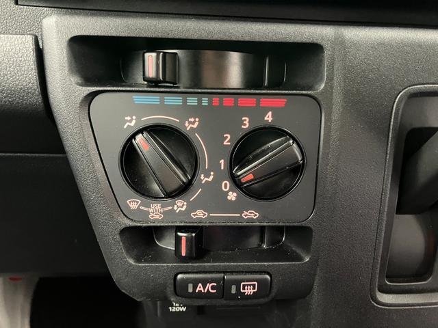 ハイゼットカーゴＤＸ２ＷＤ　ＣＶＴ車　　両側スライドドア　ＡＭ／ＦＭラジオ　１オーナー　キーレス　ハロゲンヘッドランプ　衝突安全ボディ　アイドリングストップ　盗難防止装置　オートライト　アンチロックブレーキ（長崎県）の中古車