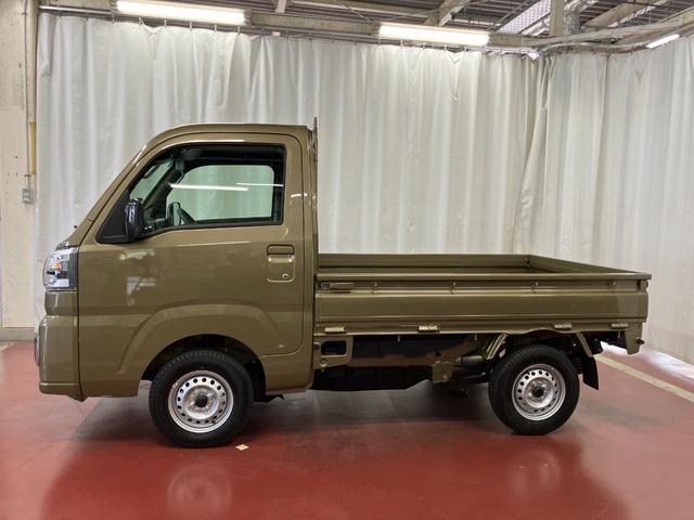 ハイゼットトラックスタンダード　農用スペシャル元展示車　届出済未使用車　４ＷＤ　マニュアル車　レーンキープアシスト　ＬＥＤヘッドライト　ＡＭ／ＦＭラジオ　エアバッグ　禁煙車　オートマチックハイビーム　オートライト　アイドリングストップ（長崎県）の中古車