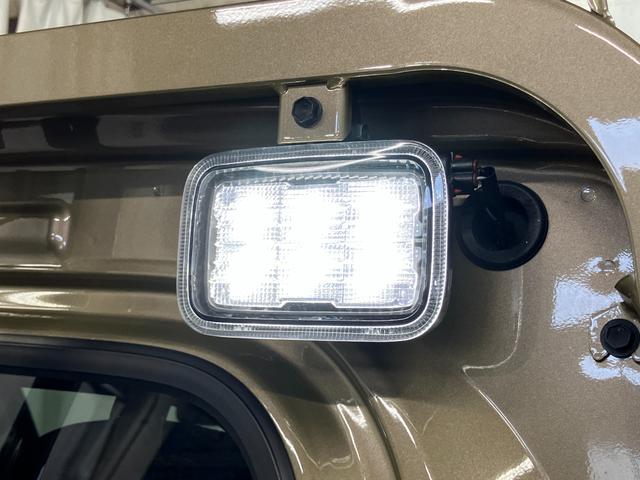 ハイゼットトラックスタンダード　農用スペシャル元展示車　届出済未使用車　４ＷＤ　マニュアル車　レーンキープアシスト　ＬＥＤヘッドライト　ＡＭ／ＦＭラジオ　エアバッグ　禁煙車　オートマチックハイビーム　オートライト　アイドリングストップ（長崎県）の中古車